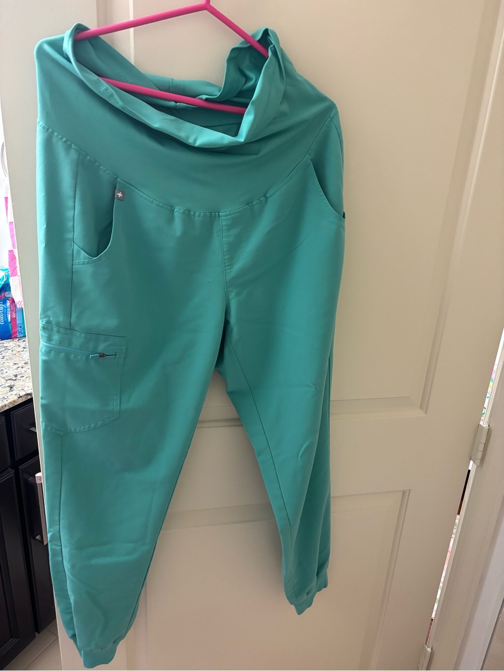 Figs surgical green maternity Zamora joggers size M